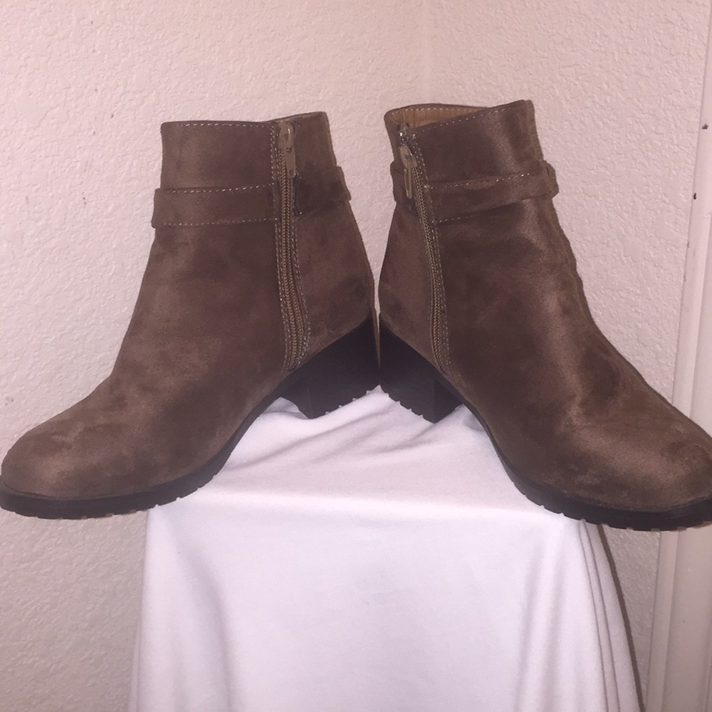 Lucita Faux Suede Booties - Picture 5 of 8